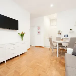 White Flat Labicana , Rom Italien